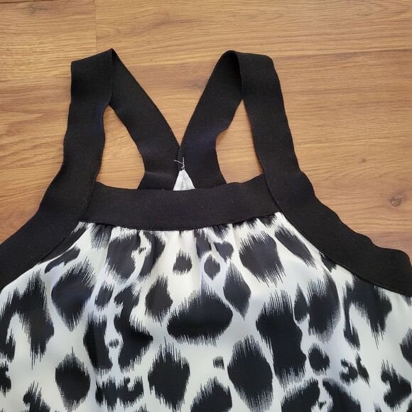 Joe Fresh Leopard Print Shift Dress - Picture 2 of 7